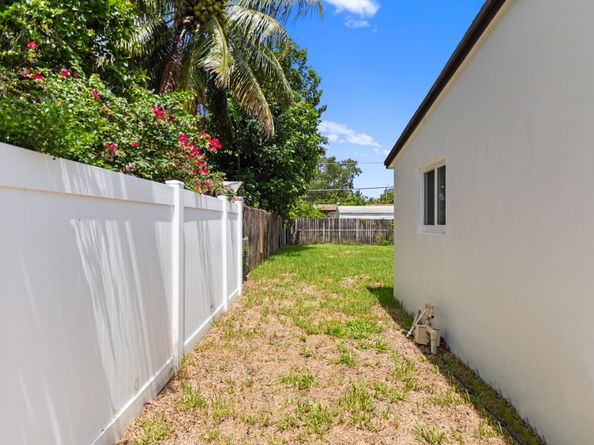 531 N 68th Terrace, Hollywood FL 33024