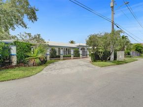 2600 NE 21 Street, Fort Lauderdale FL 33305