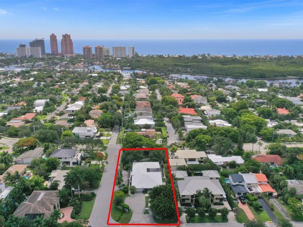 2600 NE 21 Street, Fort Lauderdale FL 33305