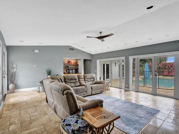 6650 NW 47th St, Coral Springs FL 33067
