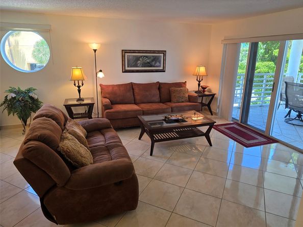 17801 N Bay Rd 301, Sunny Isles Beach FL 33160
