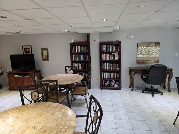 17801 N Bay Rd 301, Sunny Isles Beach FL 33160