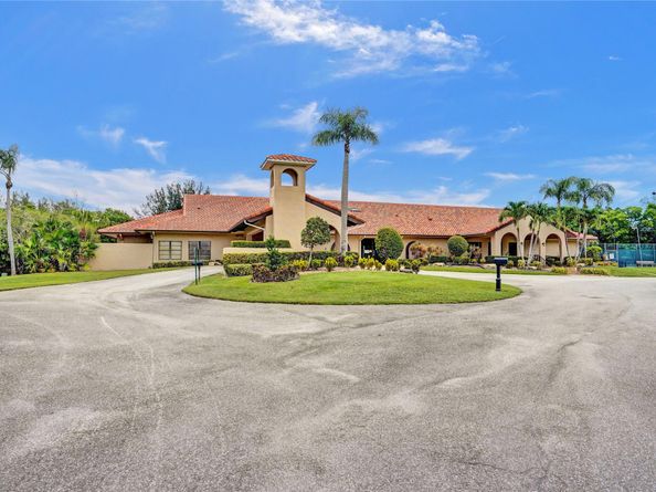 5658 Parkwalk Circle East, Boynton Beach FL 33472