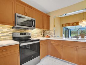 5658 Parkwalk Circle East, Boynton Beach FL 33472