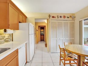 5658 Parkwalk Circle East, Boynton Beach FL 33472