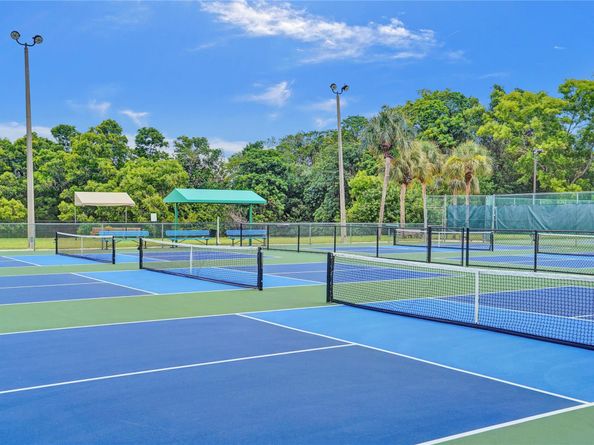 5658 Parkwalk Circle East, Boynton Beach FL 33472