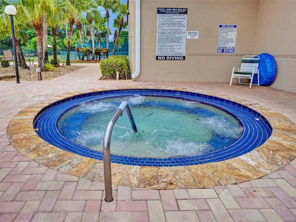 5658 Parkwalk Circle East, Boynton Beach FL 33472