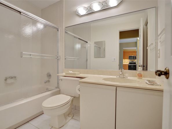 5658 Parkwalk Circle East, Boynton Beach FL 33472