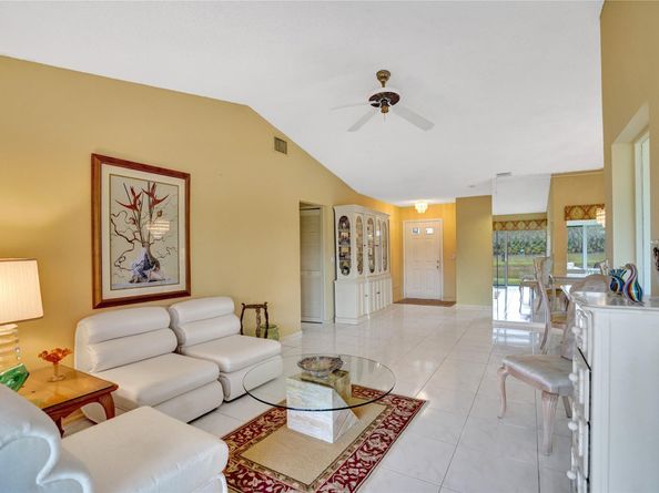 5658 Parkwalk Circle East, Boynton Beach FL 33472