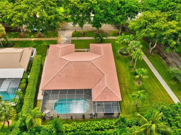 243 Woodlake Circle, Deerfield Beach FL 33442