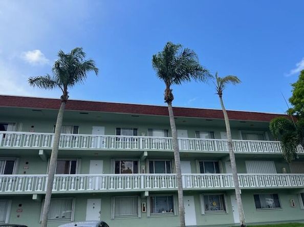 3400 Springdale 303 Boulevard 303, Palm Springs FL 33461
