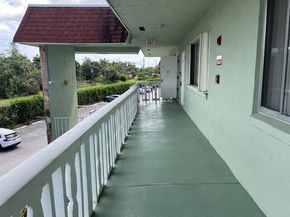 3400 Springdale 303 Boulevard 303, Palm Springs FL 33461