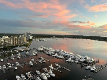 100 Lakeshore Drive