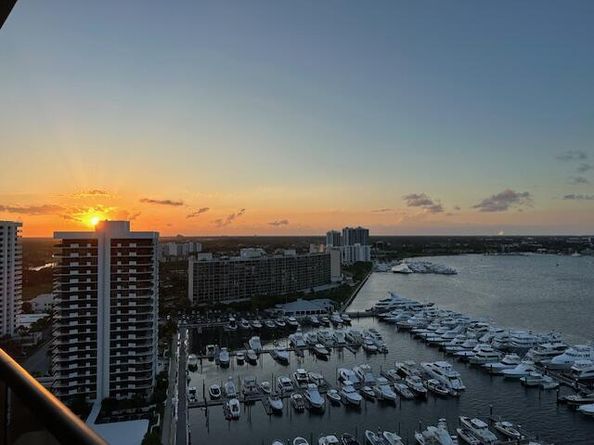 100 Lakeshore Drive 1954, North Palm Beach FL 33408