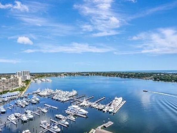 100 Lakeshore Drive 1954, North Palm Beach FL 33408