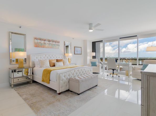 100 Lakeshore Drive 1954, North Palm Beach FL 33408