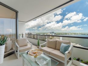 100 Lakeshore Drive 1954, North Palm Beach FL 33408
