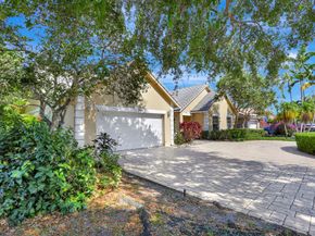 2041 Oakmont Ter, Coral Springs FL 33071