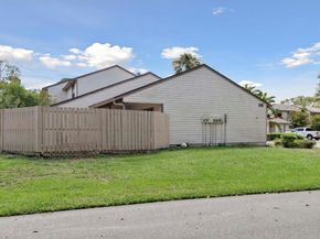 116 Sherwood Circle 7a, Jupiter FL 33458