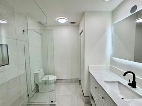 84 Centennial Ct, Deerfield Beach FL 33442