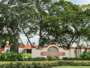 84 Centennial Ct, Deerfield Beach FL 33442