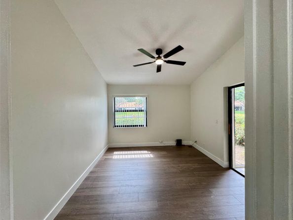 84 Centennial Ct, Deerfield Beach FL 33442