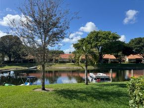 84 Centennial Ct, Deerfield Beach FL 33442