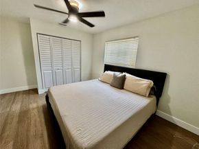84 Centennial Ct, Deerfield Beach FL 33442