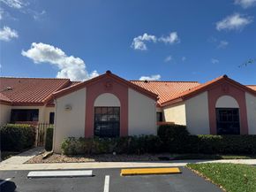 84 Centennial Ct, Deerfield Beach FL 33442