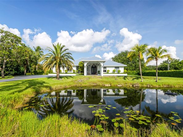 6901 Holatee Trl, Southwest Ranches FL 33330
