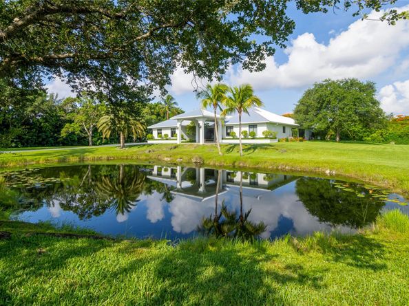6901 Holatee Trl, Southwest Ranches FL 33330