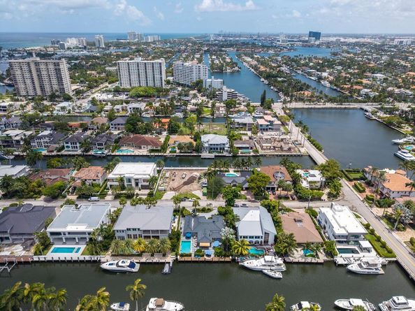 2319 Castilla Isle, Fort Lauderdale FL 33301
