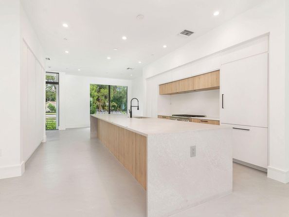 1921 Dock Street, West Palm Beach FL 33401