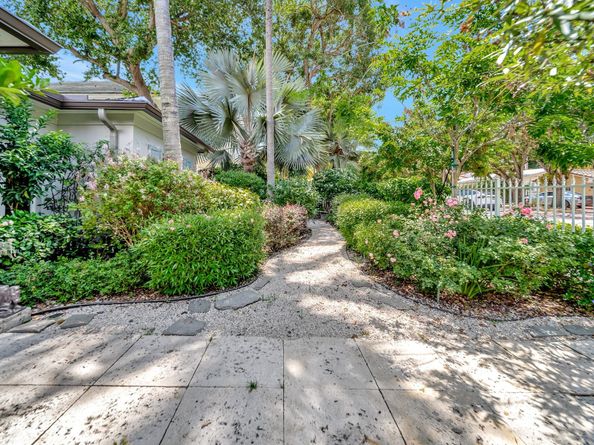 1109 SE 11th Ct, Fort Lauderdale FL 33316