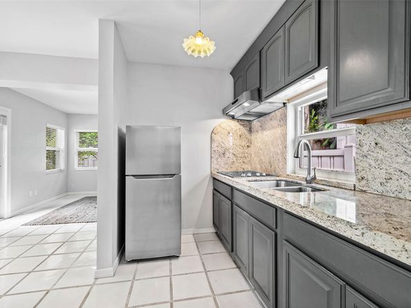 1109 SE 11th Ct, Fort Lauderdale FL 33316