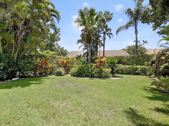 4553 Carlton Golf Drive, Lake Worth FL 33449