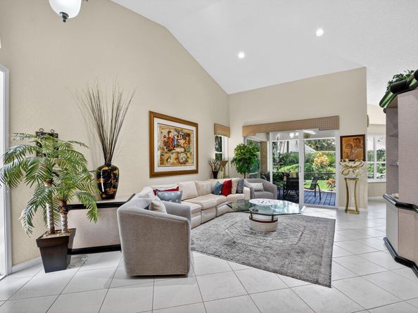 4553 Carlton Golf Drive, Lake Worth FL 33449