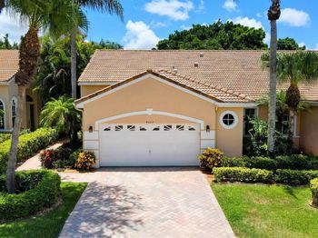4553 Carlton Golf Drive