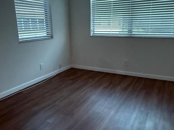 9480 Poinciana Pl 410, Davie FL 33324