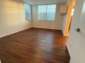 9480 Poinciana Pl 410, Davie FL 33324