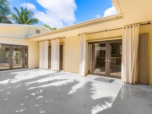 517 29th Street, West Palm Beach FL 33407