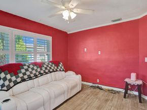 5706 NW 65th Way, Tamarac FL 33321