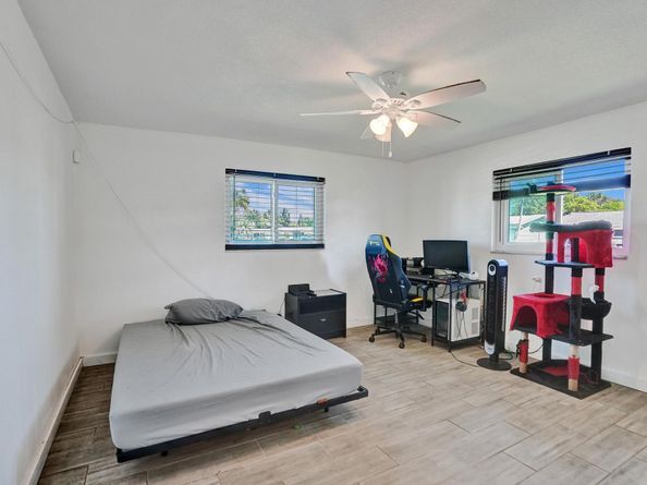 5706 NW 65th Way, Tamarac FL 33321