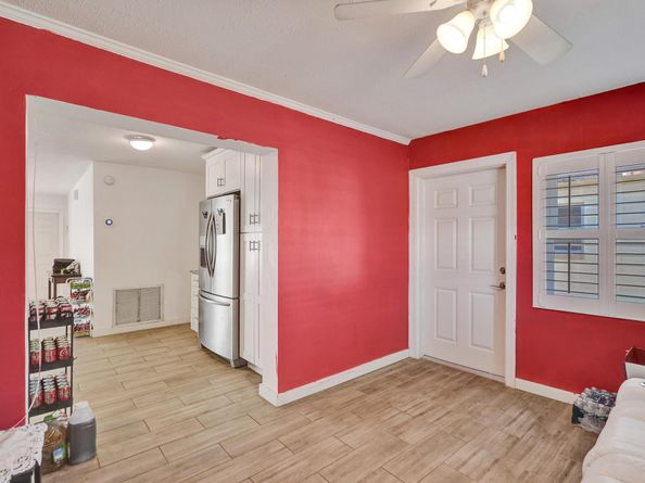 5706 NW 65th Way, Tamarac FL 33321