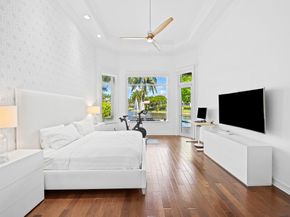 731 Coconut Palm Ter, Plantation FL 33324