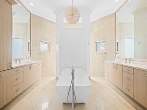 731 Coconut Palm Ter, Plantation FL 33324