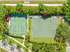 731 Coconut Palm Ter, Plantation FL 33324