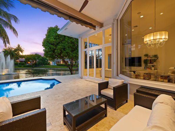 731 Coconut Palm Ter, Plantation FL 33324