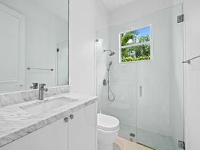731 Coconut Palm Ter, Plantation FL 33324