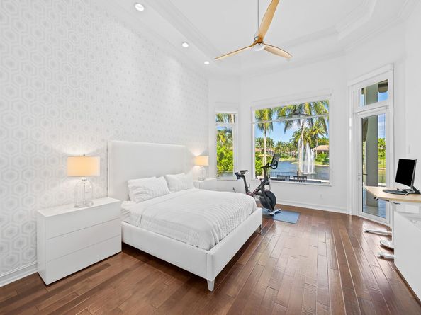 731 Coconut Palm Ter, Plantation FL 33324